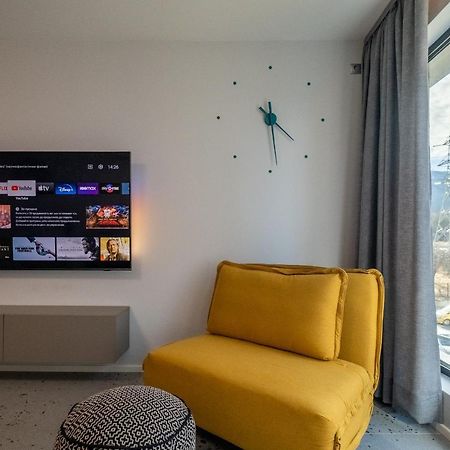 Emirates Lux Apartment And Parking Sofia Esterno foto
