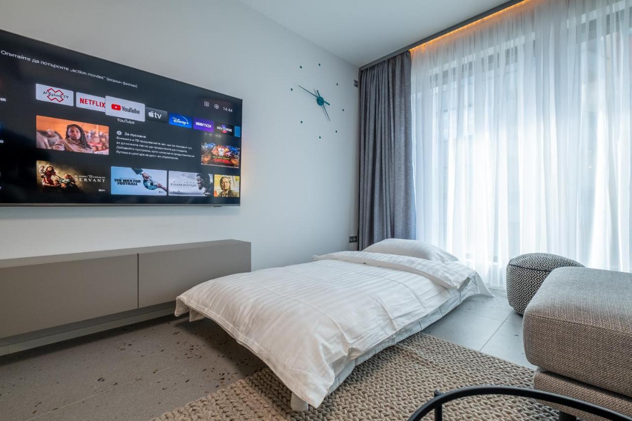 Emirates Lux Apartment And Parking Sofia Esterno foto