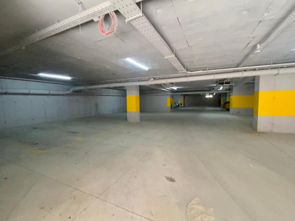 Emirates Lux Apartment And Parking Sofia Esterno foto